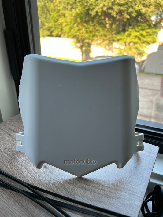 Motocutz Plate